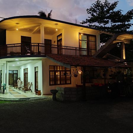 Aurora Echo Villa Matara Luaran gambar